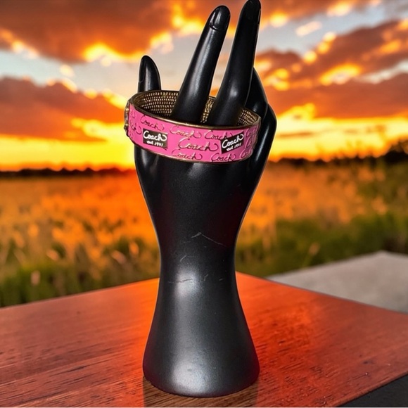 Coach Bangle π - Picture 1 of 4